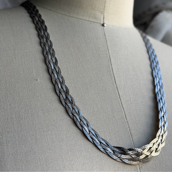 ISC ITALY 925 |Vintage| Sterling Silver Lightweight Braided Herringbone Necklace - Picture 10 of 14